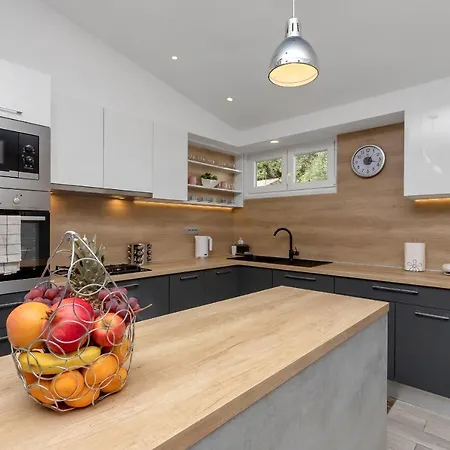 Apartamento Rose Baška Voda